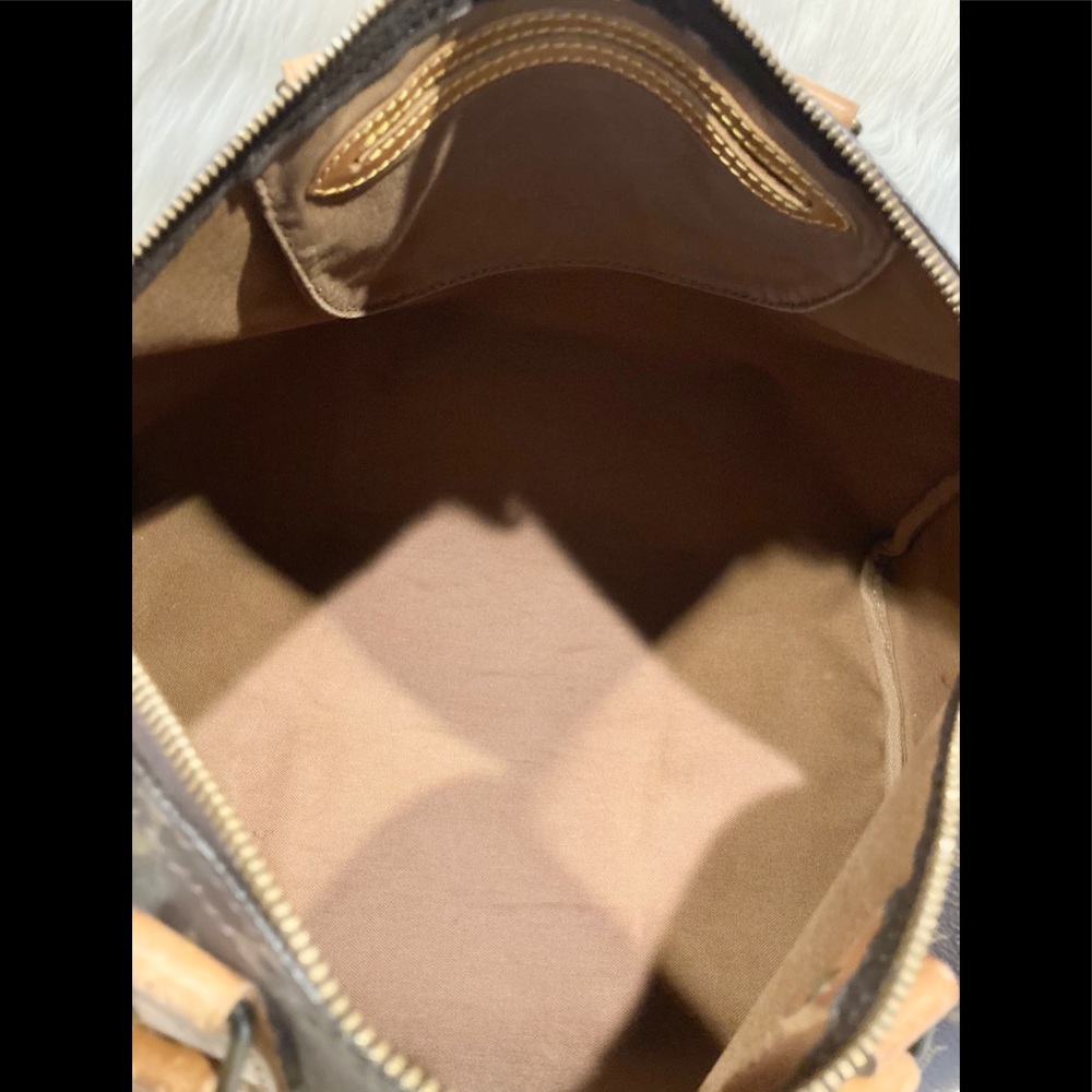 Authentic Louis Vuitton Speedy 35  #7.5b - Picture 7 of 10